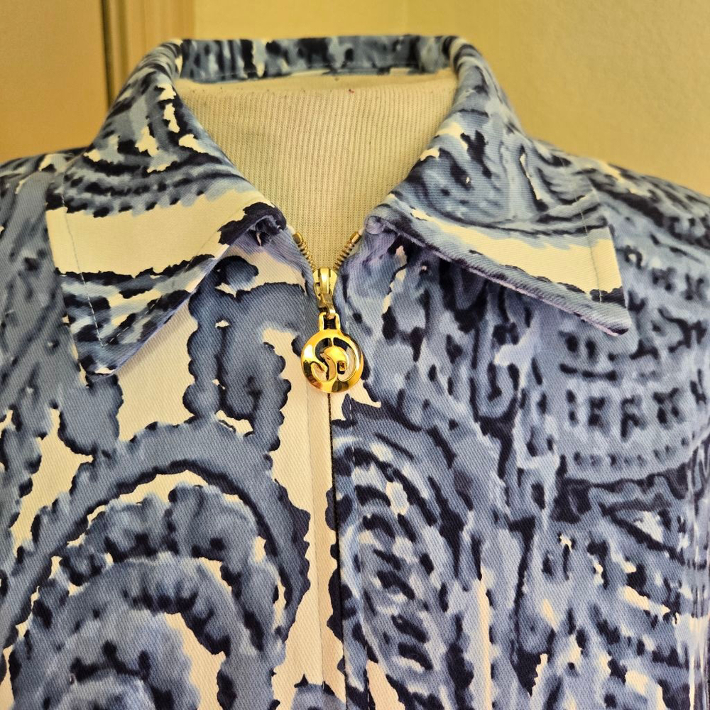 St. John Sport Zip Up light jacket S Blue Whiter Paisley - Picture 2 of 5